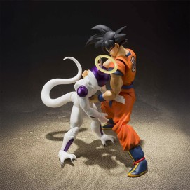 SON GOKU SAIYAN RAISED ON EARTH FIG. 14 CM DRAGON BALL Z SH FIGUARTS RE-RUN