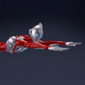 ULTRAMAN & EMI SET 2 FIG. 16 & 3 CM ULTRAMAN RISING SH FIGUARTS