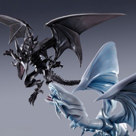 RED-EYES BLACK DRAGON FIG. 22 CM YU-GI-OH! DUEL MONSTERS SH MONSTERARTS