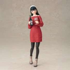 YOR FORGER (MOTHER OF THE FORGER FAMILY) FIGURA 15 CM SPY X FAMILY SH FIGUARTS  PRECIO NETO / FECHA LIMITE: 24/06/2022