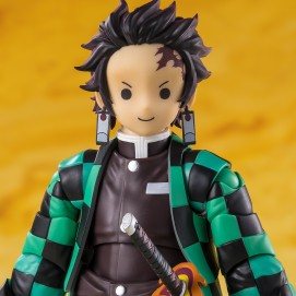 ZENITSU AGATSUMA FIGURA 14 CM DEMON SLAYER: KIMETSU NO YAIBA SH FIGUARTS