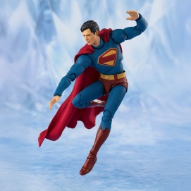 SUPERMAN FIGURA 16,5 CM SUPERMAN 2025 SH FIGUARTS