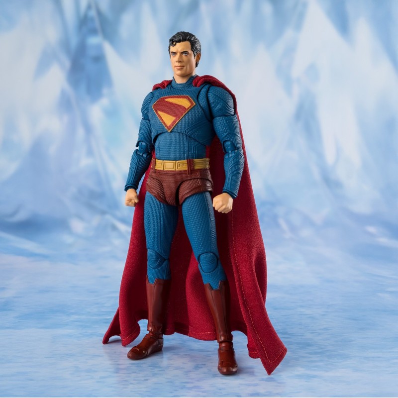SUPERMAN FIGURA 16,5 CM SUPERMAN 2025 SH FIGUARTS